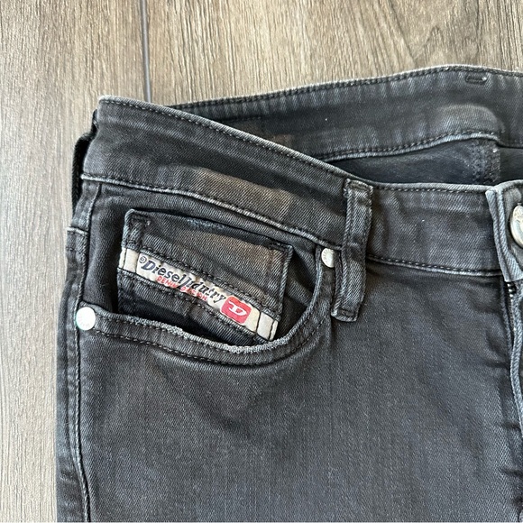 Diesel Skinzee Black Distressed Women’s Jeans Size 26x32 - Picture 5 of 7